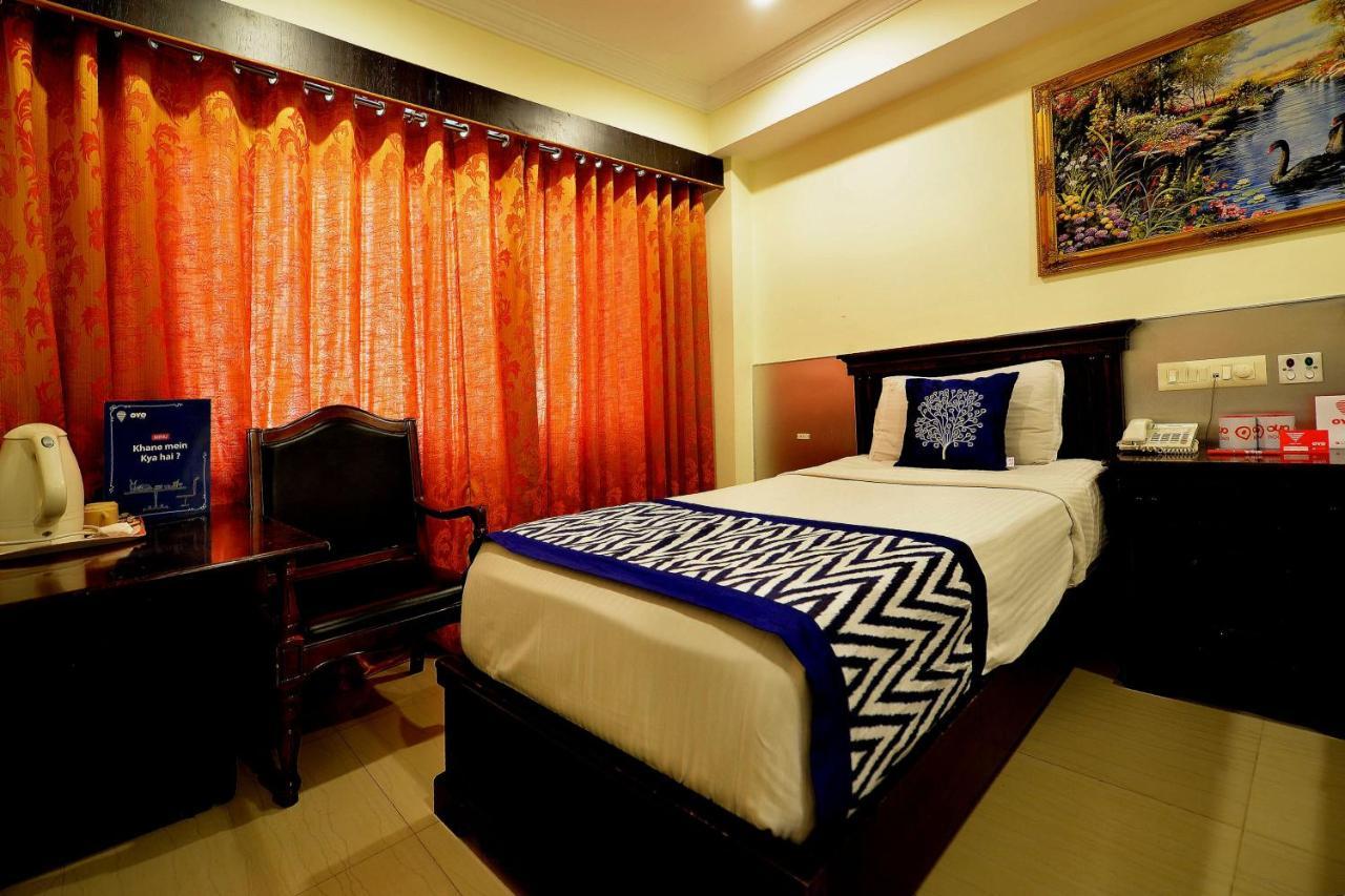 Capital O Hotel Central Park Near Birla Mandir Hyderabad Eksteriør bilde