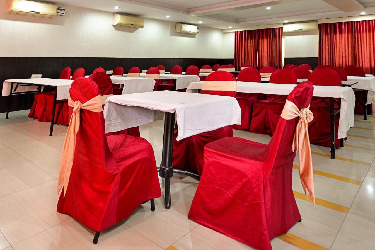 Capital O Hotel Central Park Near Birla Mandir Hyderabad Eksteriør bilde