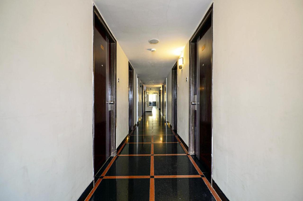 Capital O Hotel Central Park Near Birla Mandir Hyderabad Eksteriør bilde