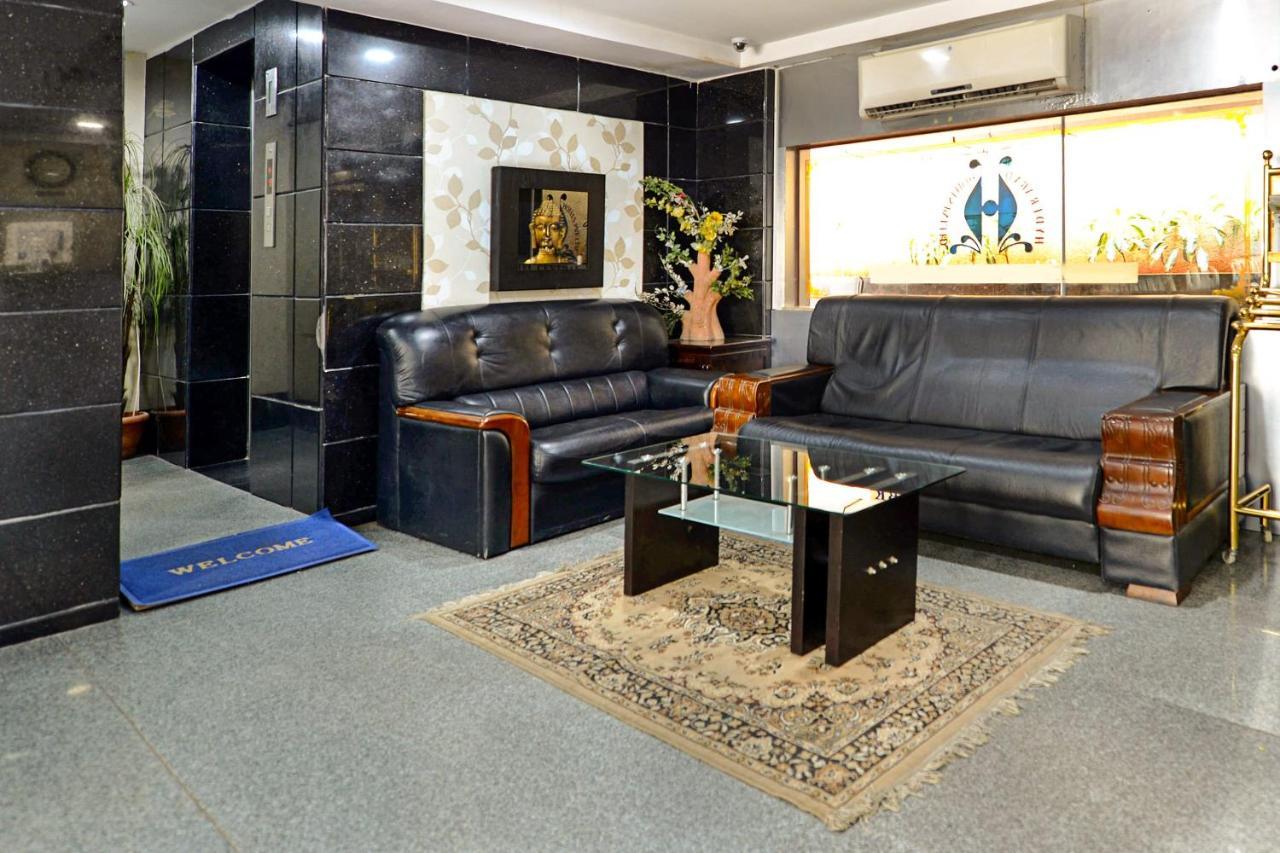 Capital O Hotel Central Park Near Birla Mandir Hyderabad Eksteriør bilde