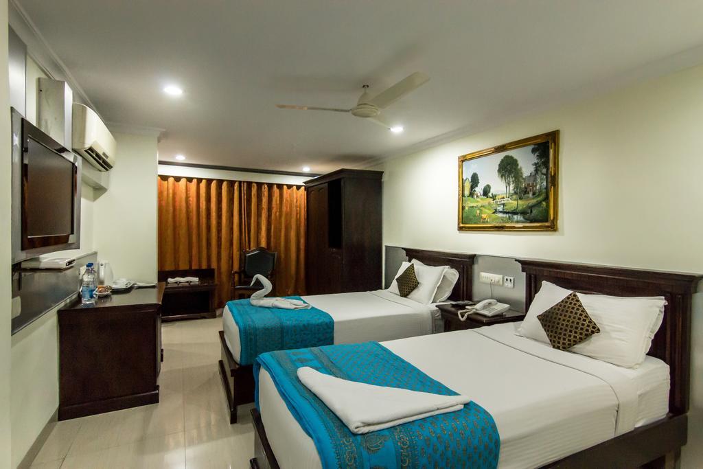Capital O Hotel Central Park Near Birla Mandir Hyderabad Eksteriør bilde