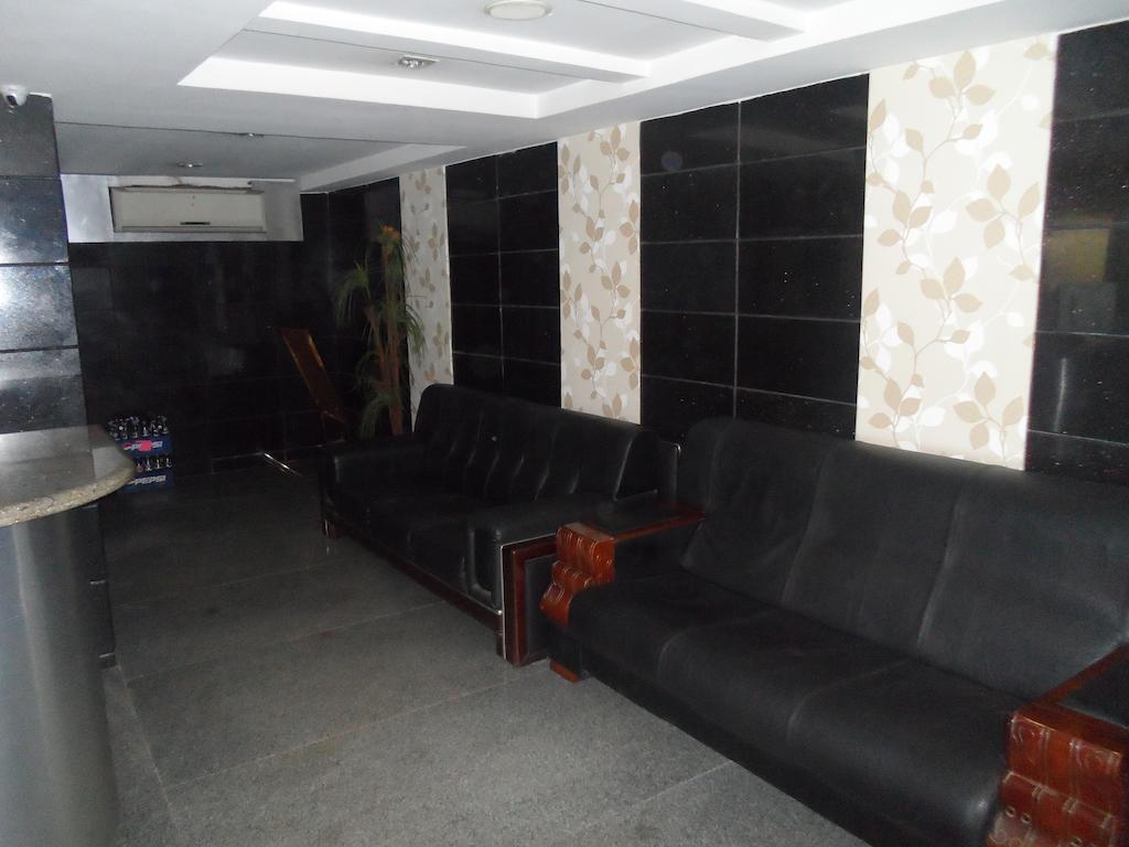 Capital O Hotel Central Park Near Birla Mandir Hyderabad Eksteriør bilde