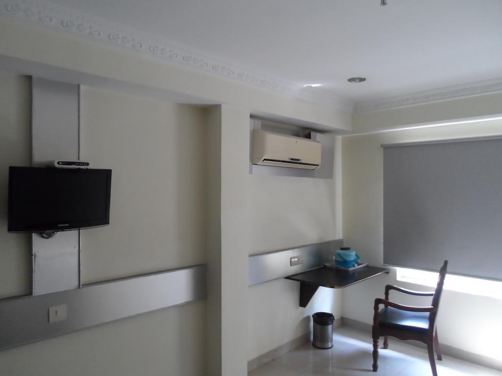 Capital O Hotel Central Park Near Birla Mandir Hyderabad Eksteriør bilde